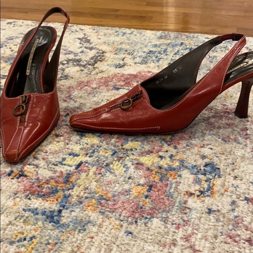 Donald J Pliner 8.5N red leather heels